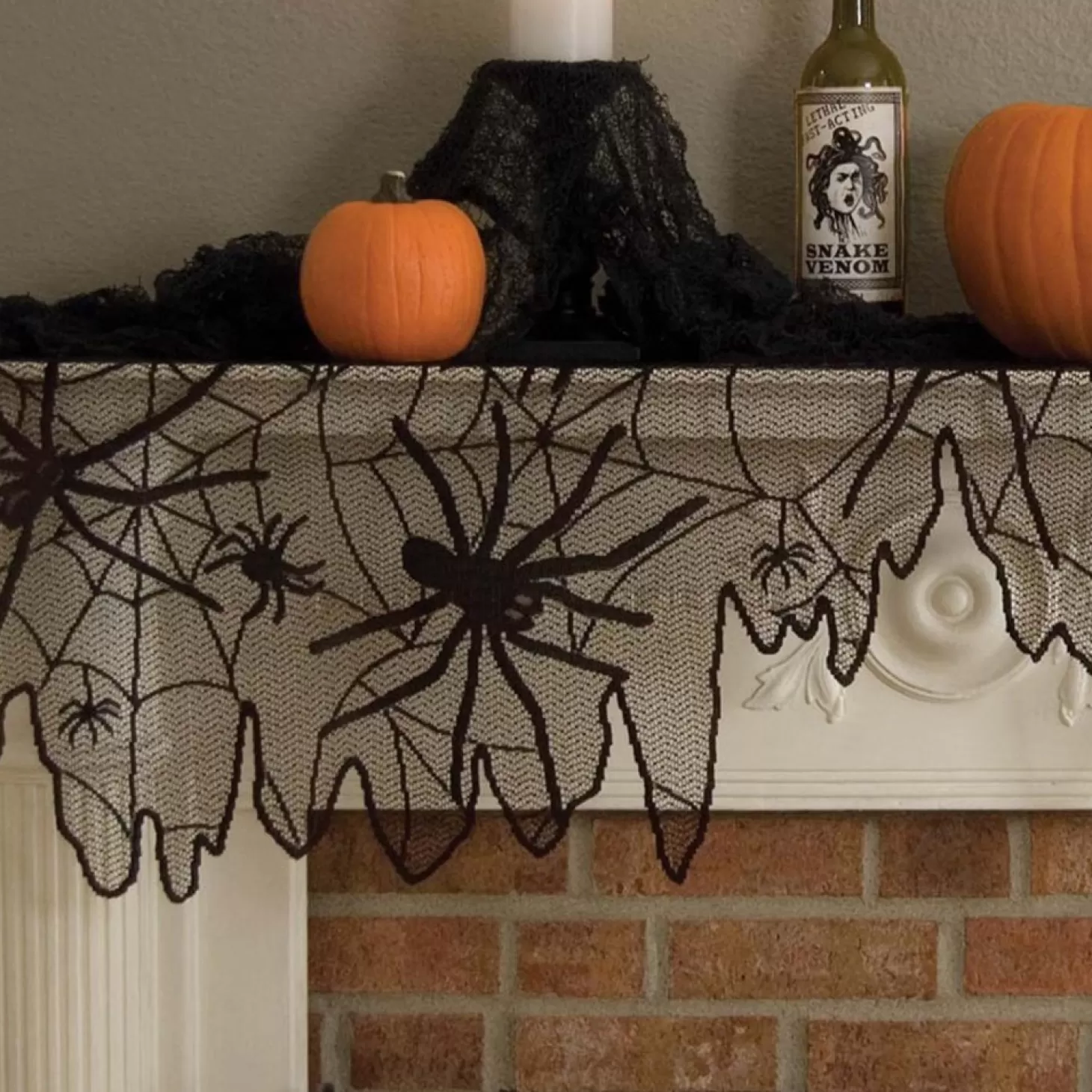 Halloween Decor>Roger's Gardens Spider Web Mantle Runner